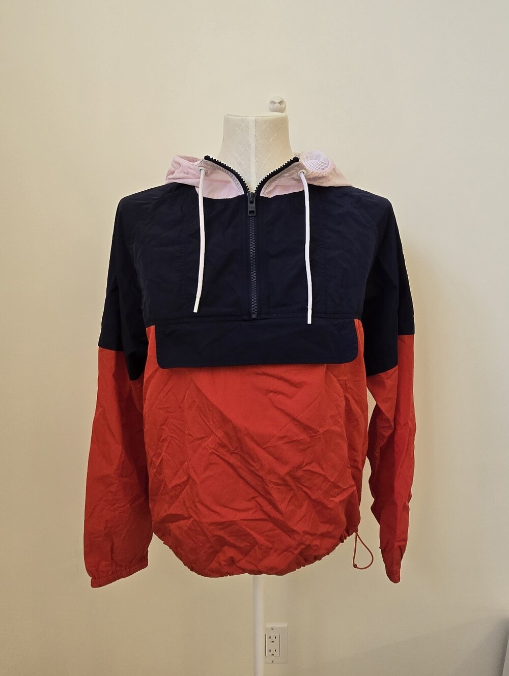 TNA Aritzia Colorblock Windbreaker Jacket Red Navy Pink Size M
